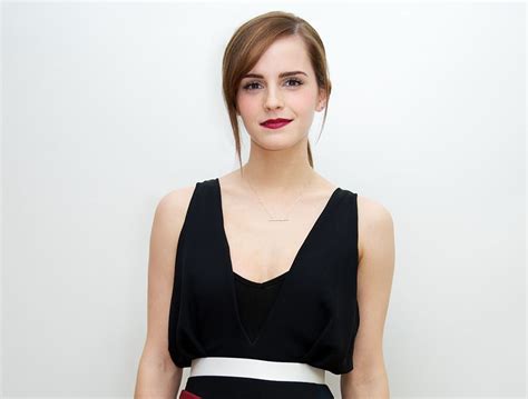 Here’s How Emma Watson Grooms Her Pubic Hair, in Case You。